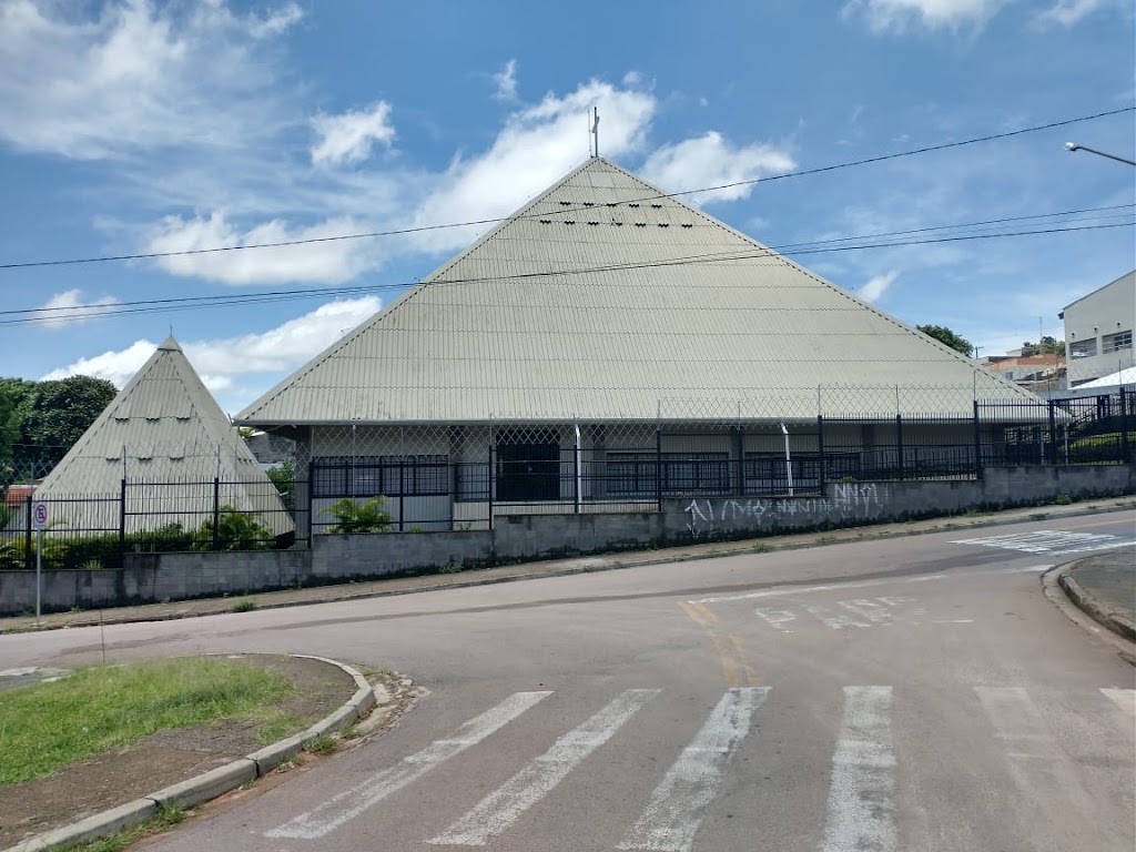 Fachada de Paróquia São José Operário