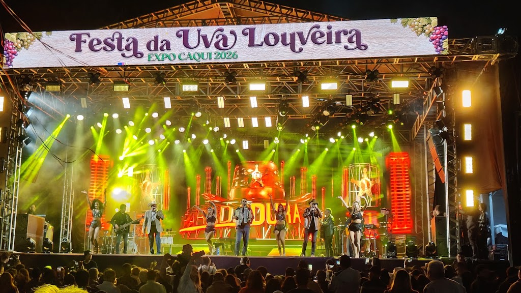 Fachada de Festa da Uva de Louveira