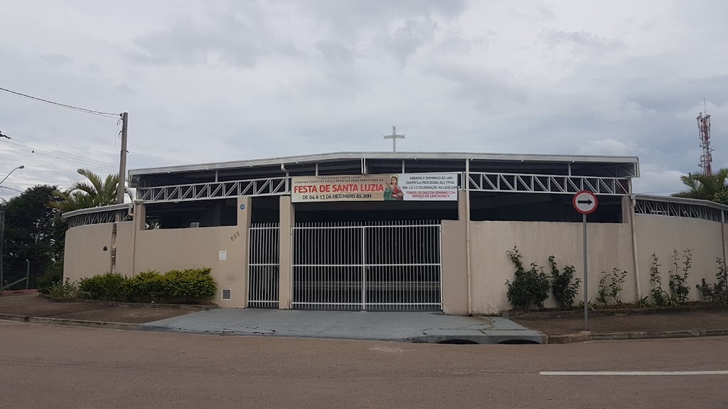 Fachada de Comunidade Santa LUZIA