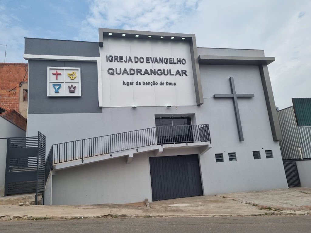 Fachada de Igreja do Evangelho Quadrangular do Burch