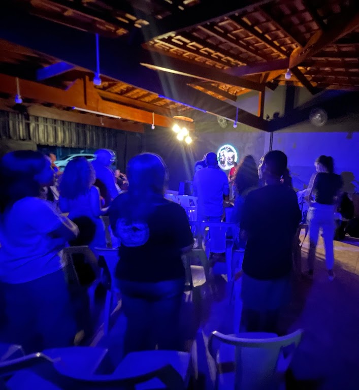 Fachada de Roots Church Louveira