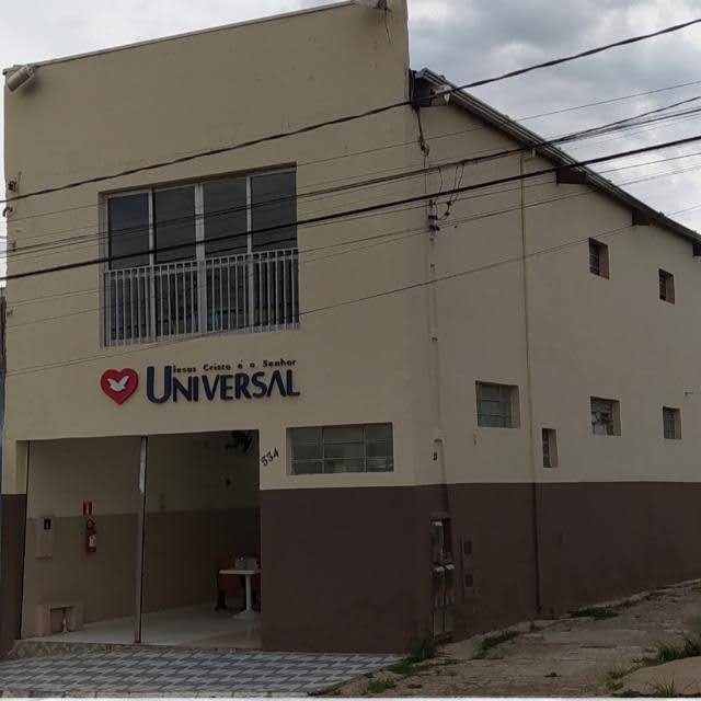 Fachada de Igreja Universal