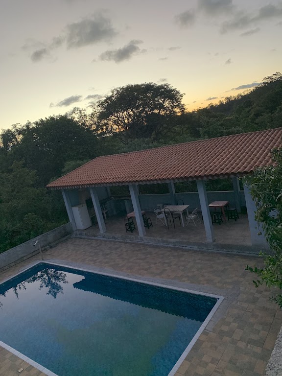 Fachada de Condomínio Monte Verde