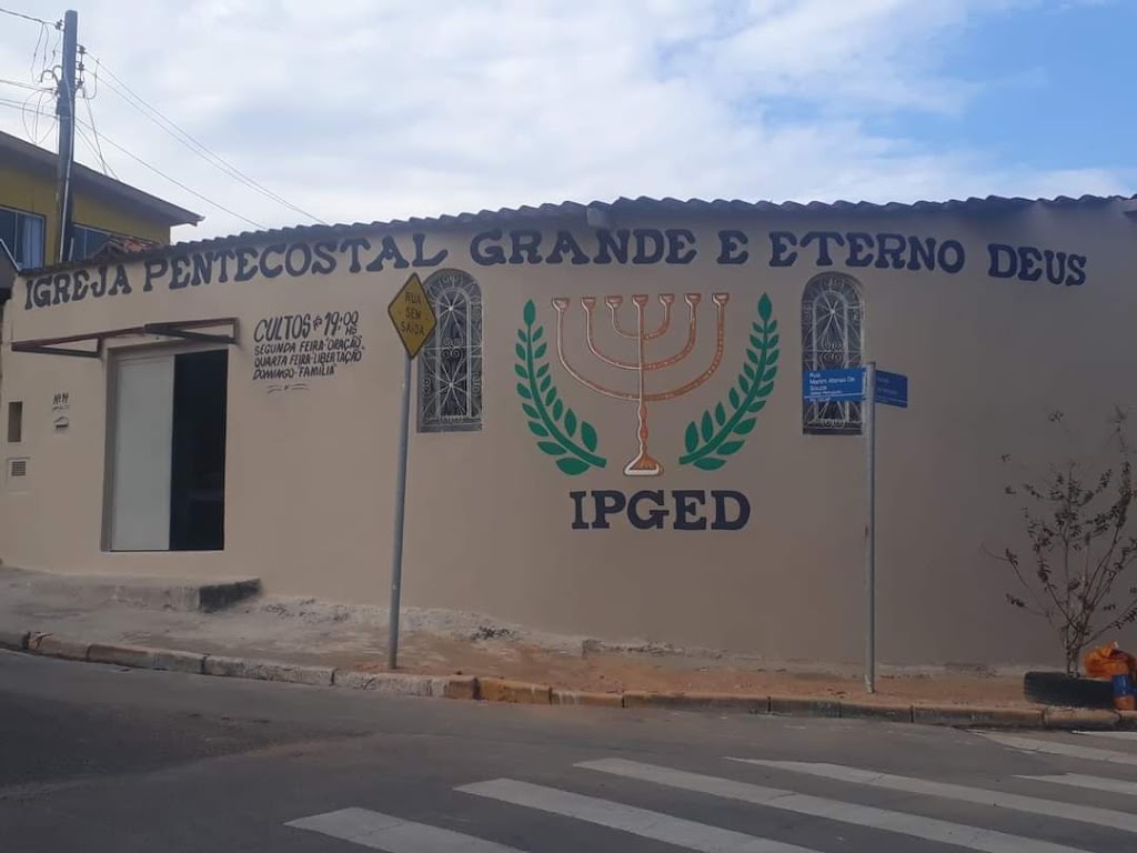 Fachada de Igreja Pentecostal Grande e Eterno Deus Salto