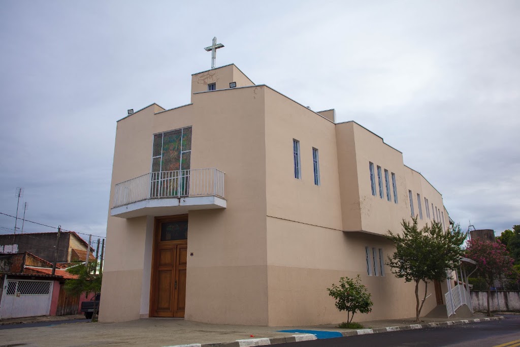 Fachada de Paróquia São João Batista