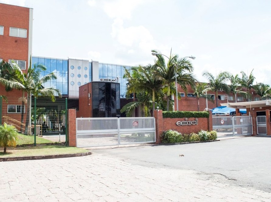Fachada de Emicol