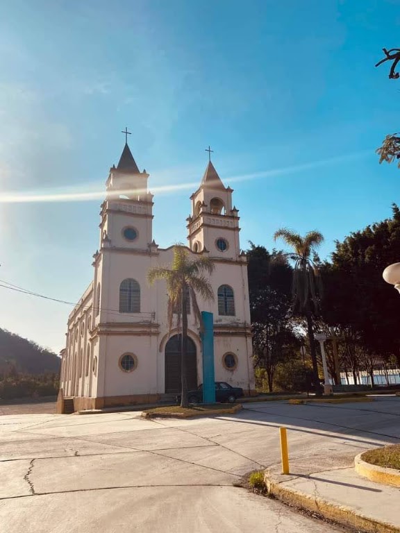 Fachada de Igreja Santa Helena