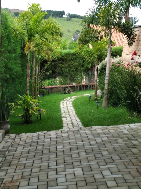 Fachada de Condomínio Bosque do Angaturama