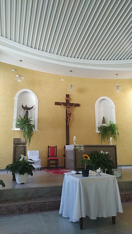 Fachada de Paróquia São Francisco De Assis