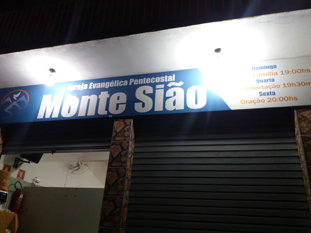 Fachada de Igreja Monte Sião