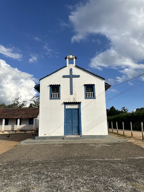 Fachada de Capela da Grama