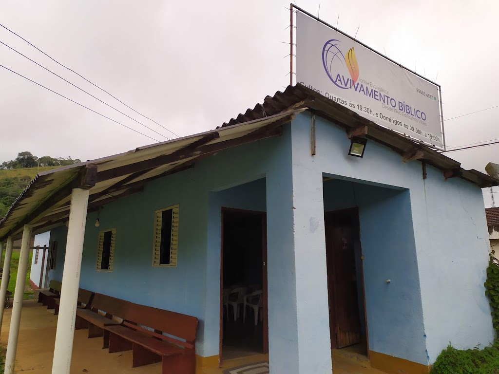 Fachada de Igreja Evangélica Avivamento Bíblico em Santa Rita-Miracatu