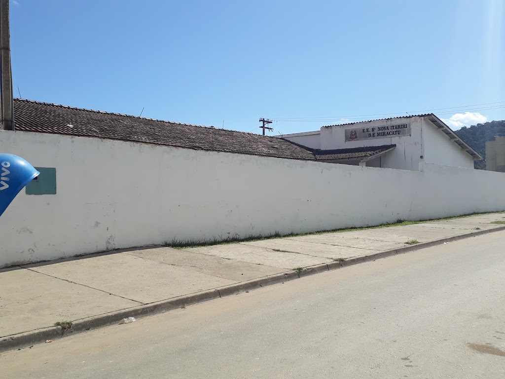 Fachada de Escola Nova Itariri