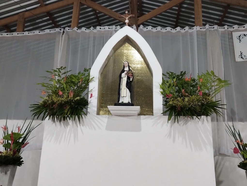 Fachada de Comunidade Santa Edwiges