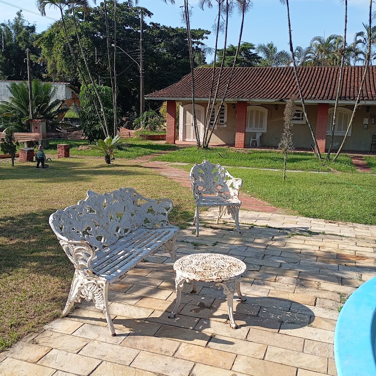 Fachada de Villa CEM (Comunidade Evangélica Missionária)