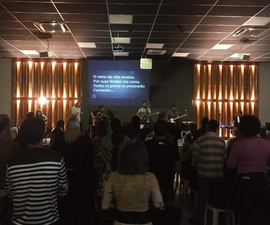 Fachada de Igreja CEM - Comunidade Evangélica Missionária Itanhaém