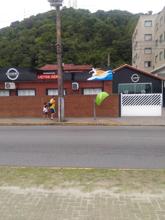 Fachada de Igreja Evangélica Bola de Neve Itanhaém