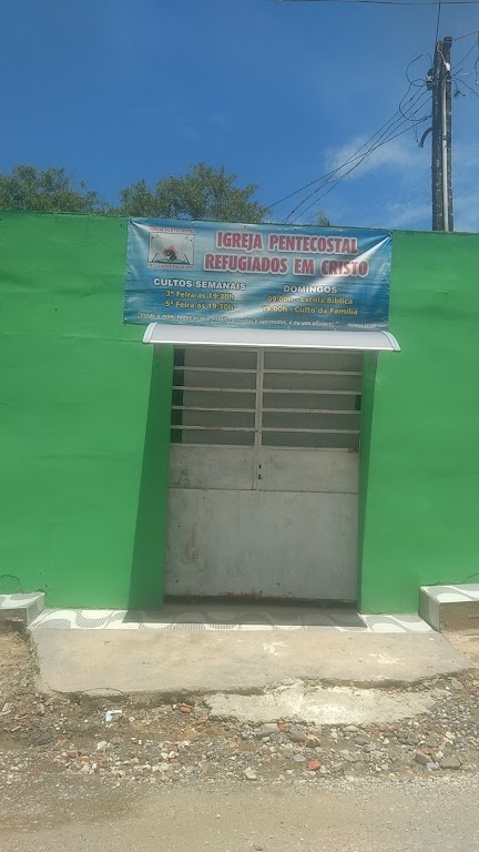 Fachada de Igreja Pentecostal Refugiados Em Cristo