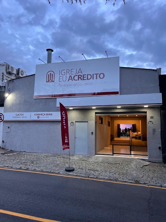 Fachada de Igreja Eu Acredito