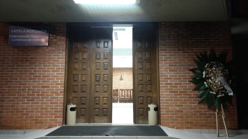 Fachada de Capela Mortuária - Comunidade Evangélica Luterana De Curitiba