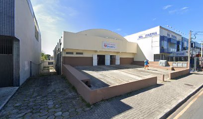 Fachada de Igreja Universal do Reino de Deus - Cajuru
