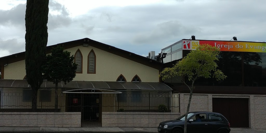 Fachada de 33ª Igreja do Evangelho Quadrangular de Curitiba