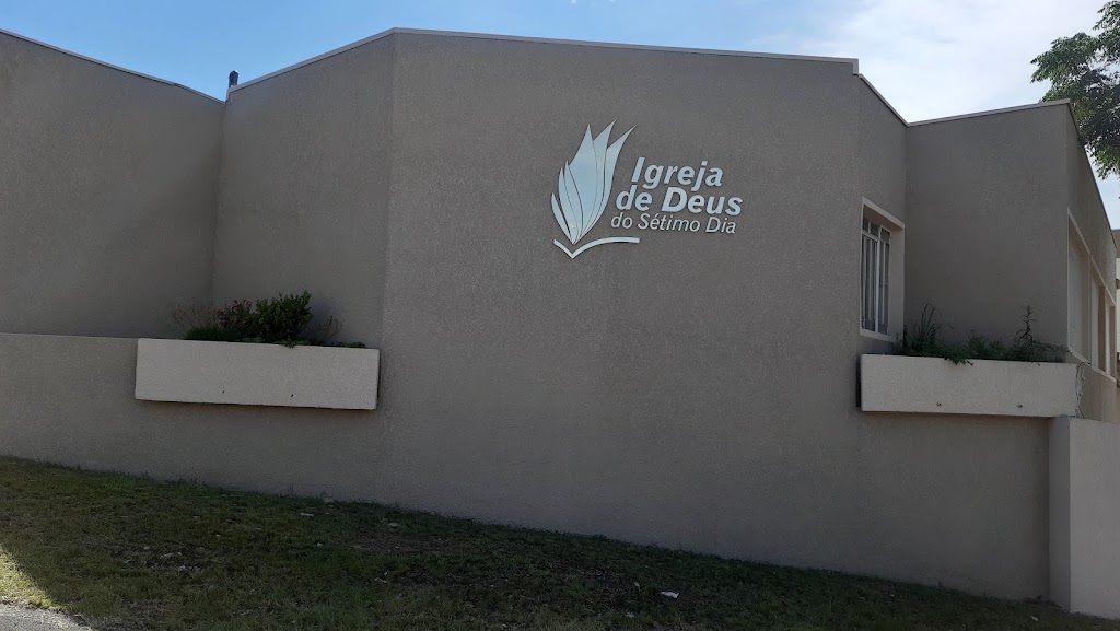 Fachada de Igreja de Deus do Sétimo Dia
