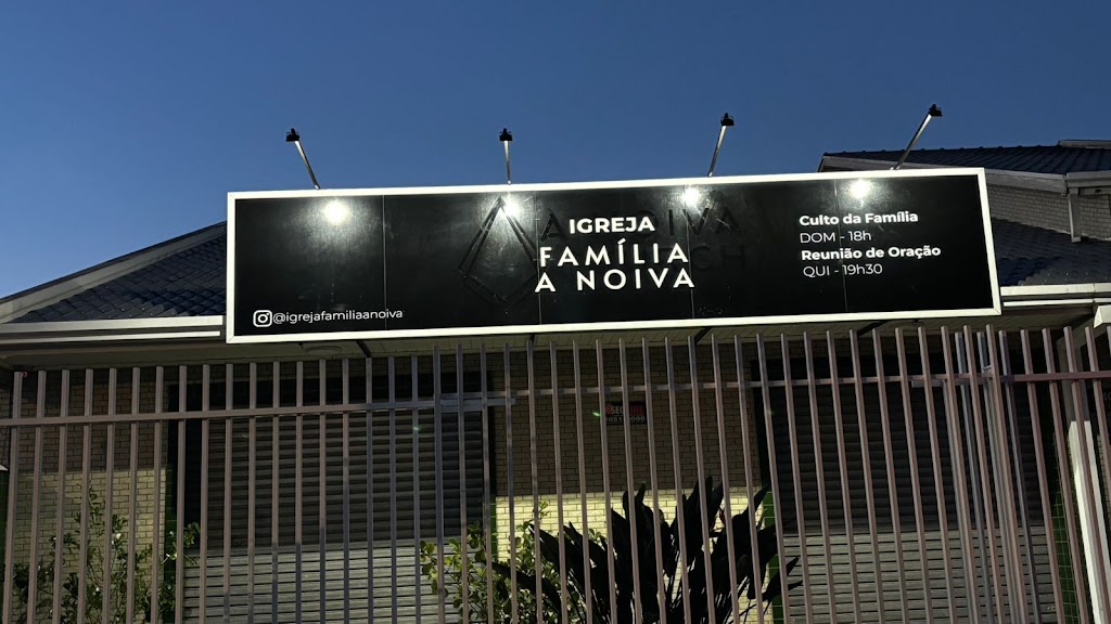 Fachada de Igreja Família A Noiva
