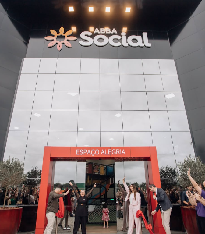 Fachada de Abba Pai Social