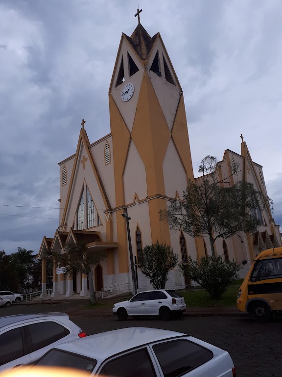 Fachada de Igreja Matriz Nossa Senhora Aparecida