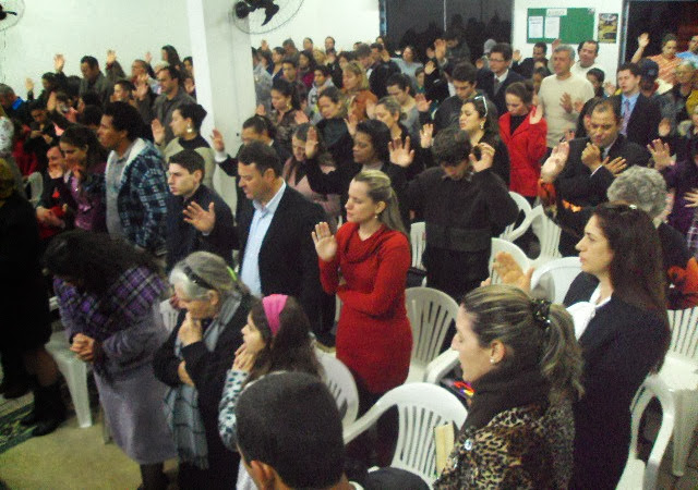 Fachada de Igreja Evangélica Pentecostal