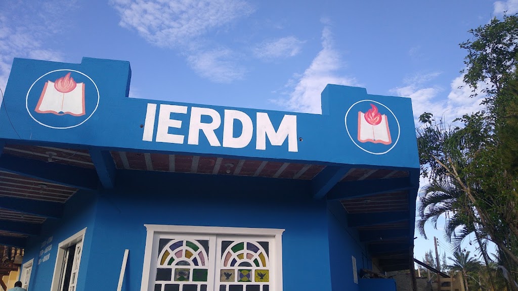 Fachada de Igreja Evangélica Resgate de Deus pra o mundo