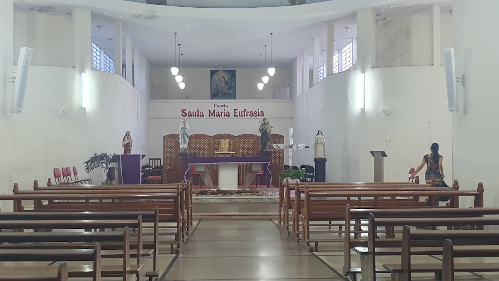 Fachada de Instituto Padre João Emílio