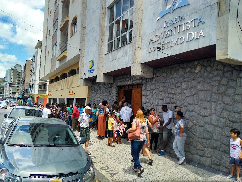 Fachada de Igreja Adventista Central de Juiz de Fora