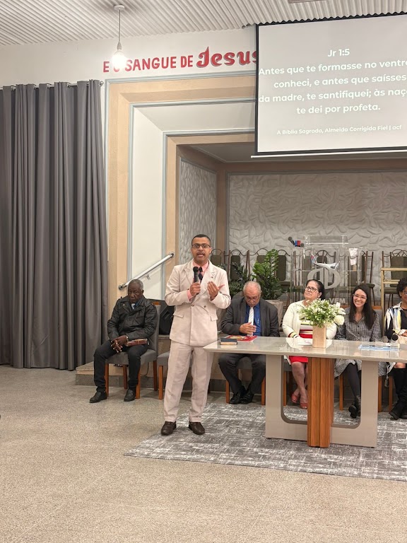 Fachada de Assembleia de Deus Jóquei Clube 176 (Madureira)