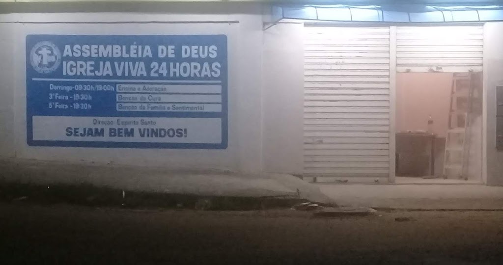 Fachada de Igreja Viva 24 horas no Grama