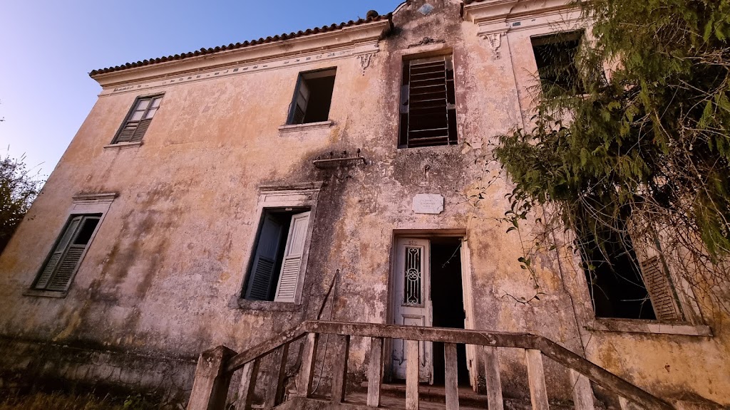 Fachada de Capela Santa Terezinha
