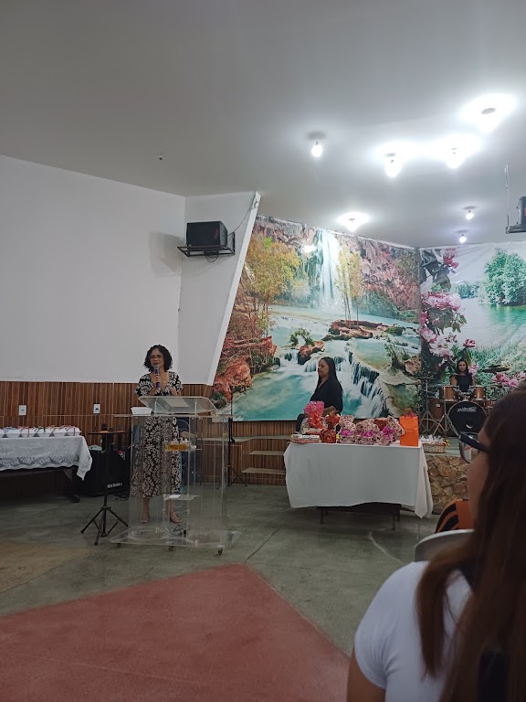 Fachada de Assembléia de Deus Ministério Lança Teu Pão Sobre as Águas