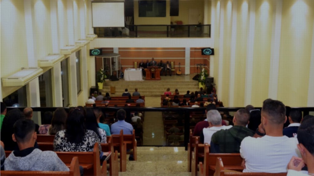 Fachada de Igreja do Nazareno em Anchieta