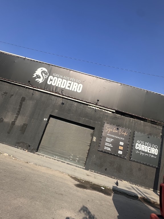 Fachada de Igreja Evangélica Aos Pés do Cordeiro