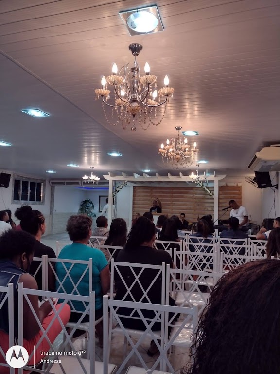Fachada de Casa de oraçao- Pra Adriana Pereira