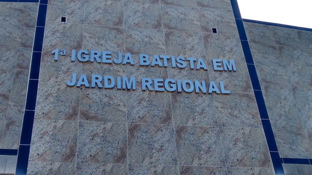Fachada de 1ª Igreja Batista em Jardim Regional