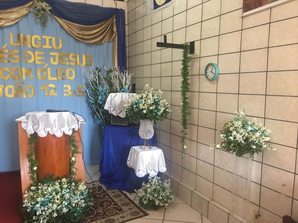 Fachada de Igreja Pentecostal Deus É Amor