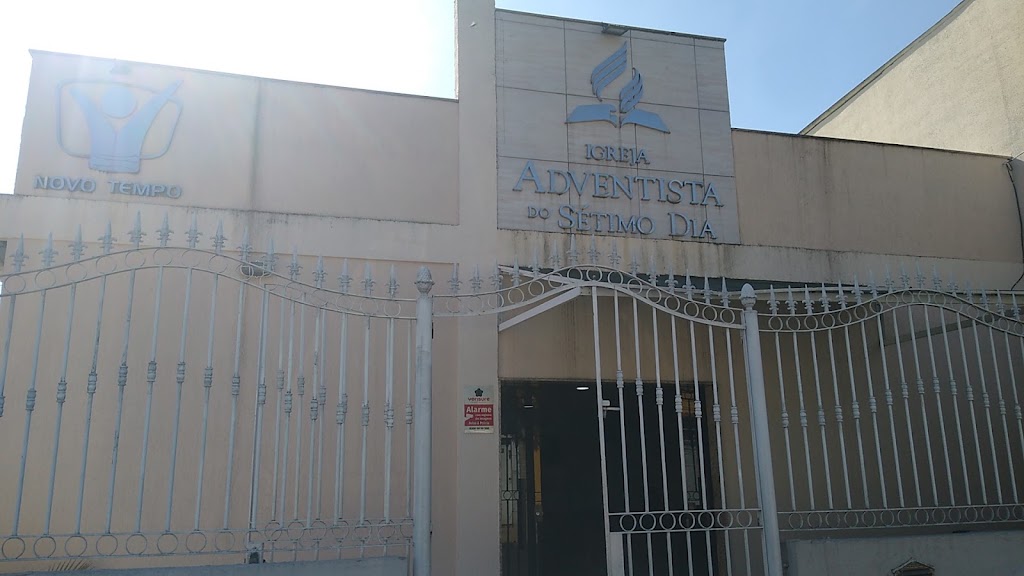 Fachada de Igreja Adventista do 7º Dia