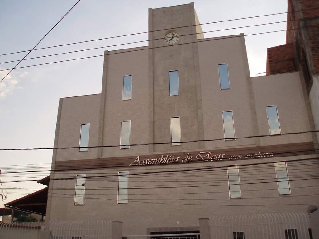 Fachada de Catedral das Assembleias de Deus em Mesquita Ministério de Madureira