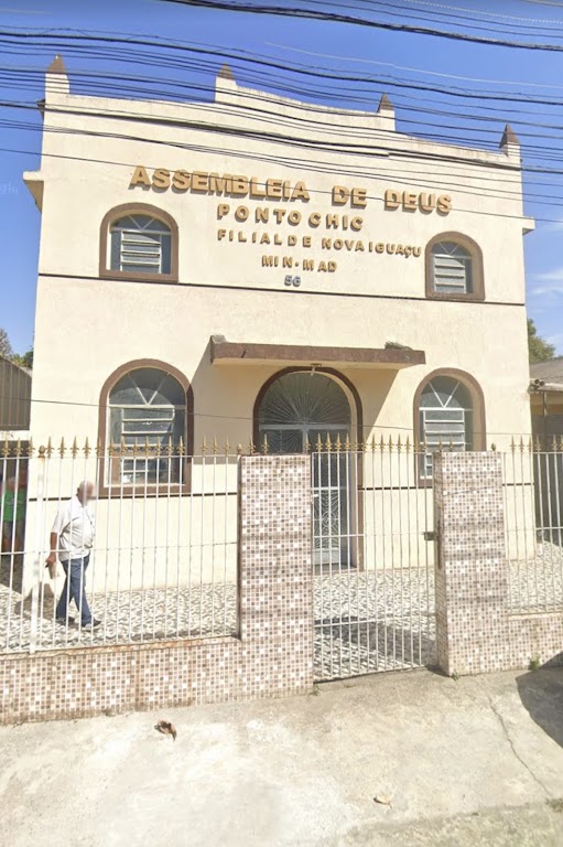 Fachada de ADNI EM PONTO CHIC
