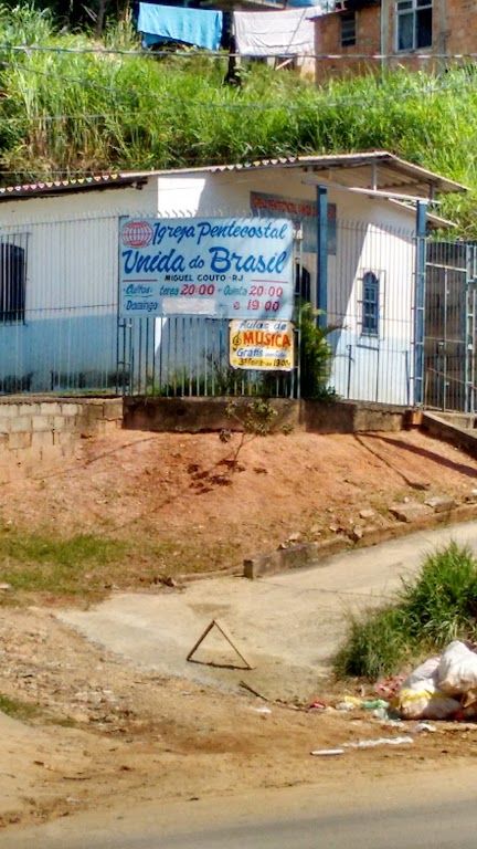 Fachada de Igreja Pentecostal Unida do Brasil - Miguel Couto