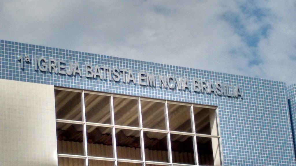 Fachada de 1ª Igreja Batista em Nova Brasília
