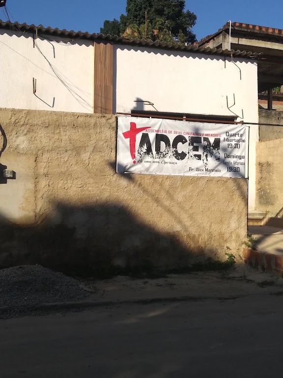 Fachada de Assembleia de Deus Cruzadas e Milagres