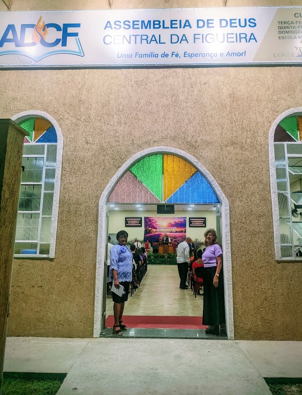 Fachada de Assembléia de Deus Central da Figueira